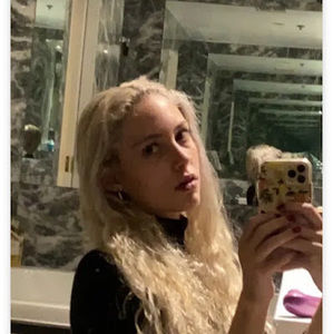 Meet your Posher, Juliette